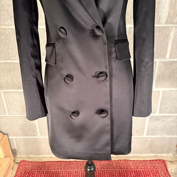 Milly satin blazer dress. - Picture 8 of 13